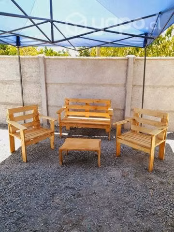 Terrazas madera de pino seca y sepillada
