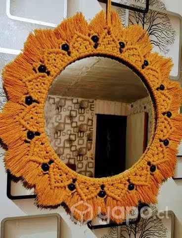 Hermosa. Artesanía. Espejos.