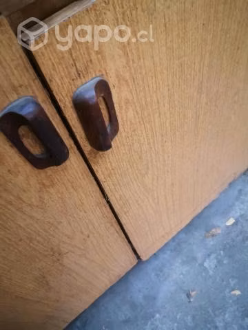 Mueble de cocina, oficina o dormitorio.