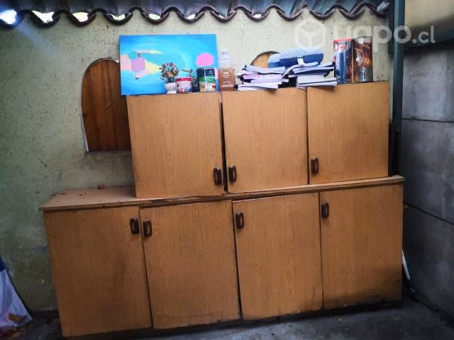 Mueble de cocina, oficina o dormitorio.