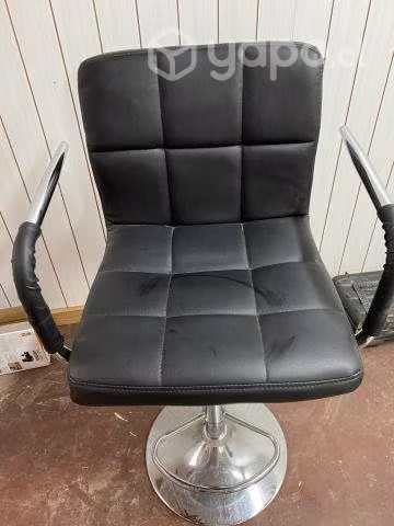 Silla eco cuero con regulador de altura