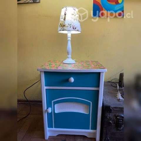 Par de veladores marca CIC. restaurados. - Imagen 3