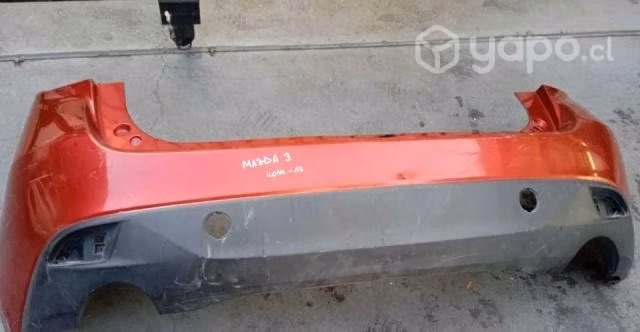 Parachoque Trasero Mazda 3 Rojo 2014/2017