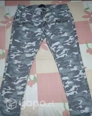Bluying tipo militar