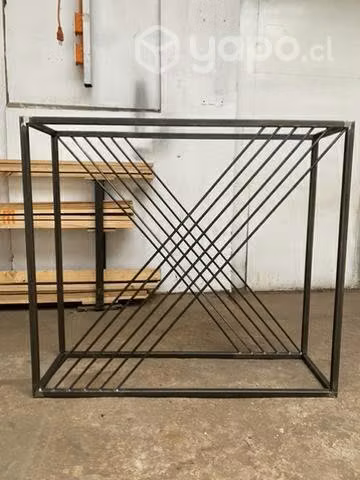 Arrimo de metal con madera