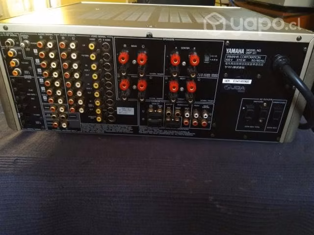 Amplificador Yamaha DSP-A1