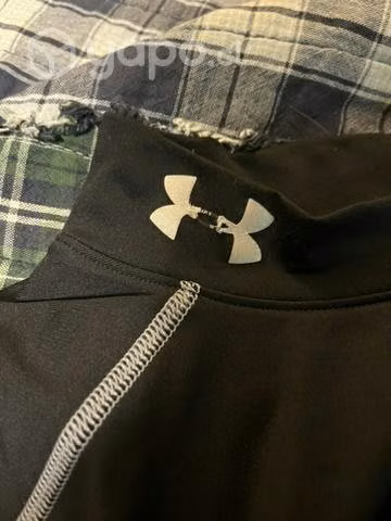 Polera primera capa Under Amour talla S/M - Imagen 3