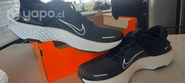 Zapatillas Nike ZoomX Invincible Run Fl