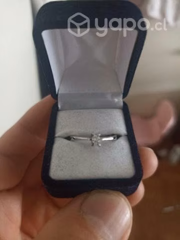 Fino anillo de oro blanco y diamante - Imagen 2