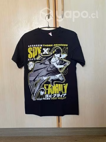 Poleras talla s, cada una a 10, las dos por 15