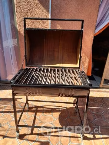 Parrilla con ruedas y tapa
