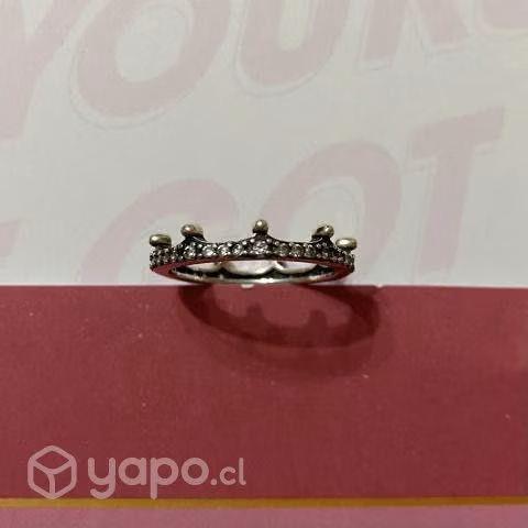 Anillo de plata corona estilo Pandora