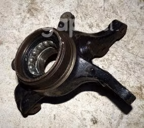 Muñon delantero lh suzuki sx4 2013