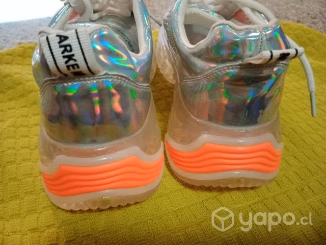 Zapatillas mujer. 38.5