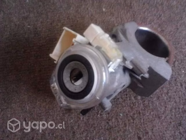 Chapa de contacto Toyota auris 2010