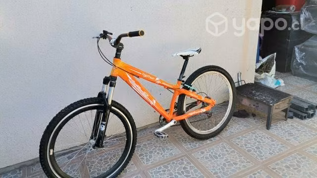 Bicicleta aro 26 marco S