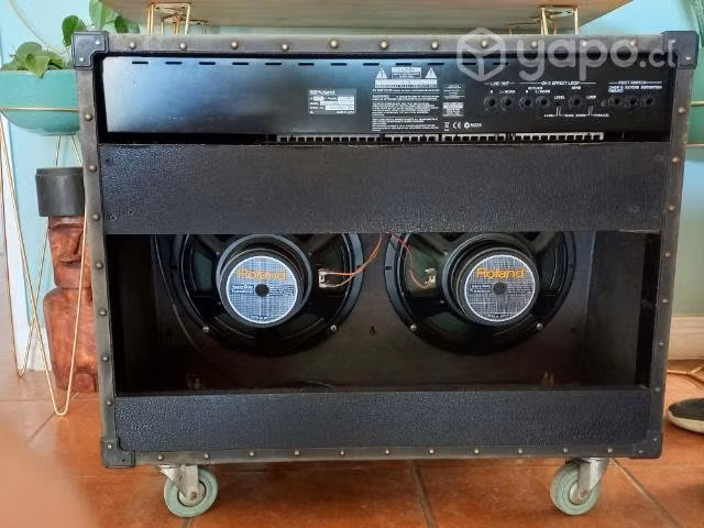Roland JC 120 Stereo 2x12 JAPONES