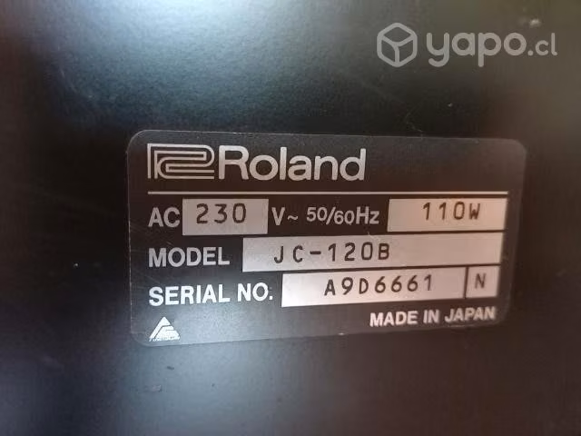 Roland JC 120 Stereo 2x12 JAPONES