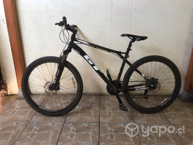Bicicleta GT outpost comp