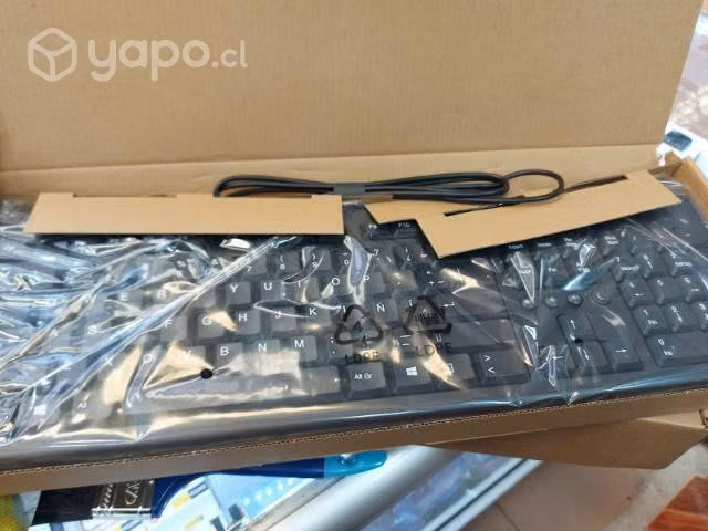 Computador hp AIO200G4 I5 1021OU 8GB de 256 - Imagen 3