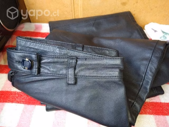 Pantalón de cuero dama talla S_M