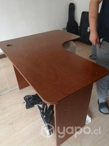 Escritorio en L