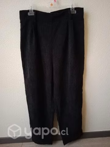Pantalón negro tiro alto