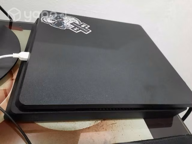 Ps4 slim 500gb + 6 juegos y 2 controles
