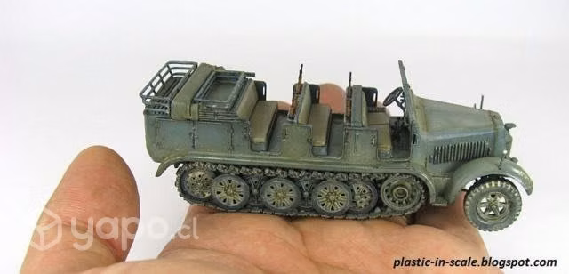 Maqueta de transporte alemán SD. KFZ. 251/1, 1/72