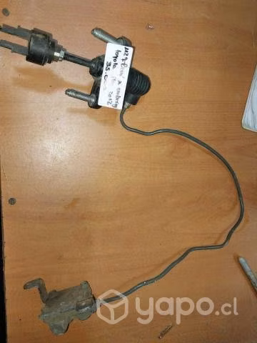 Bomba de embriage toyota hilux 2012