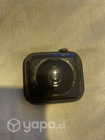 Apple Watch SE 44 mm - Imagen 4
