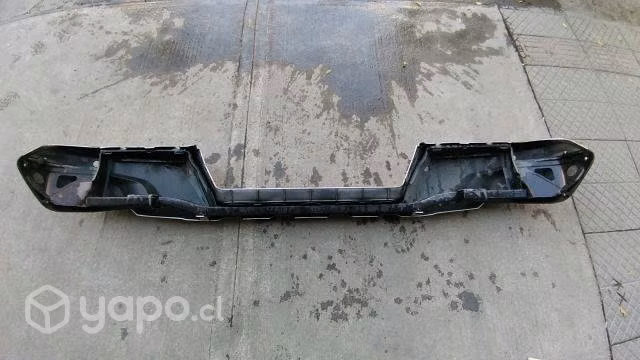 Parachoque trasero mitsubishi l