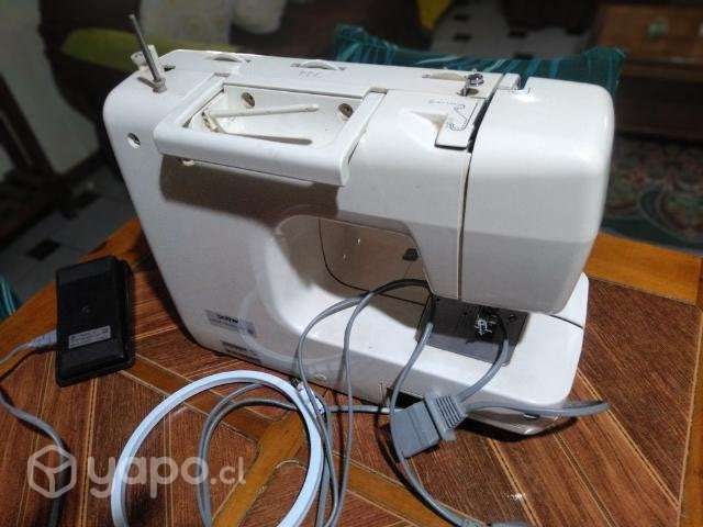 Maquina de coser - Imagen 2