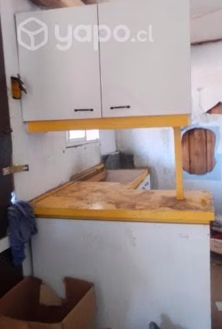 Mueble de cocina solo tiene polvo
