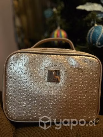Billetera y cosmetiqueros Guess - Imagen 3