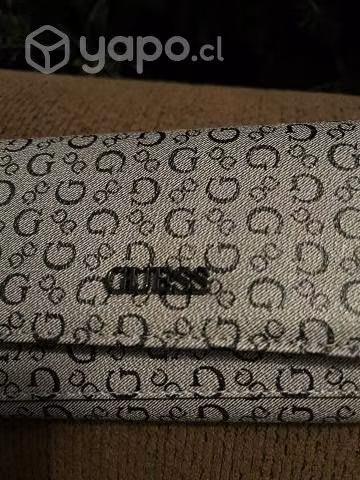Billetera y cosmetiqueros Guess - Imagen 2
