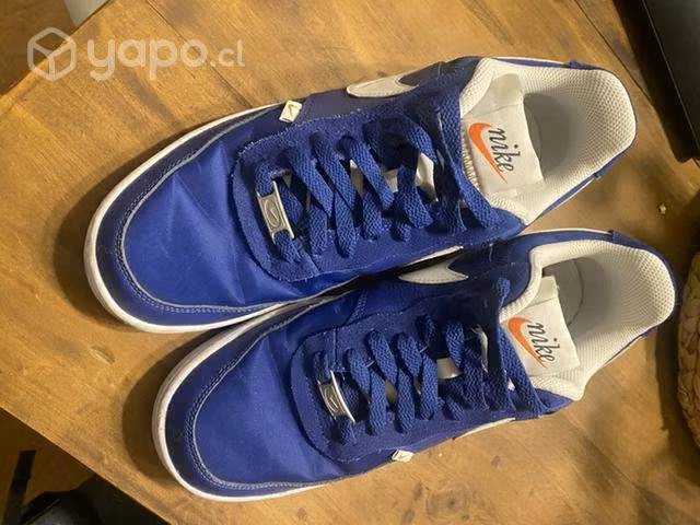 Zapatilla Nike talla 8,5 us