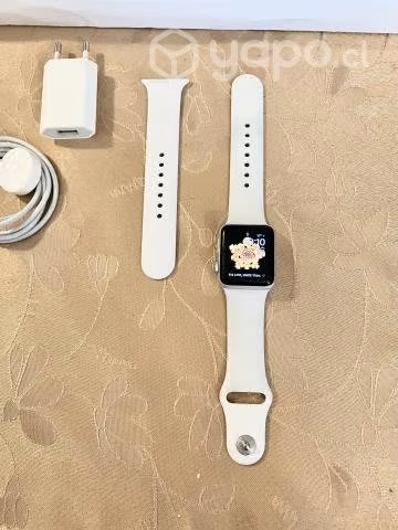 Apple Watch Series 3 38mm Silver Aluminum White S