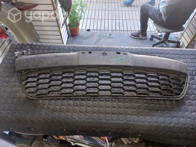 Mascara Mazda 2