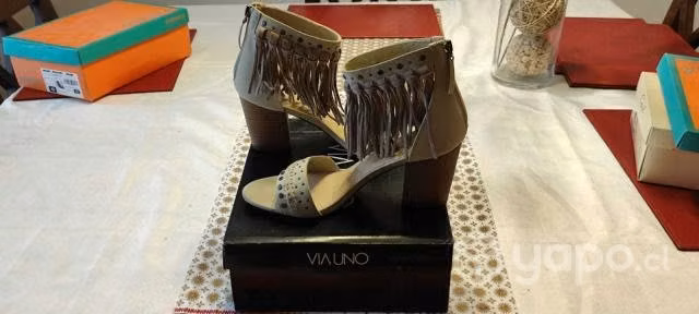 Sandalias VIA UNO de cuero poco uso numero 4 - Imagen 4