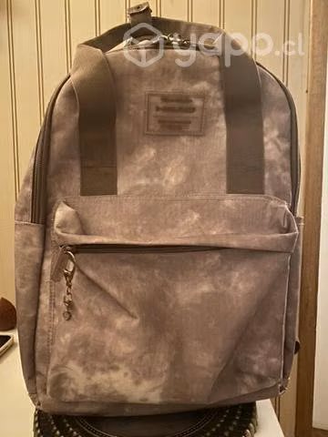 Mochila head