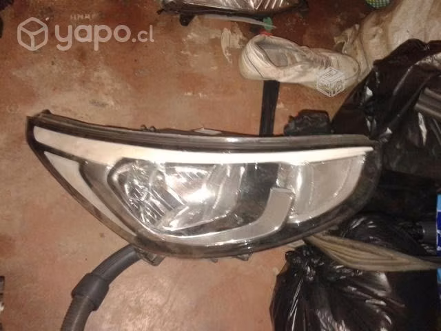 Optico derecho original hyundai accent 2015