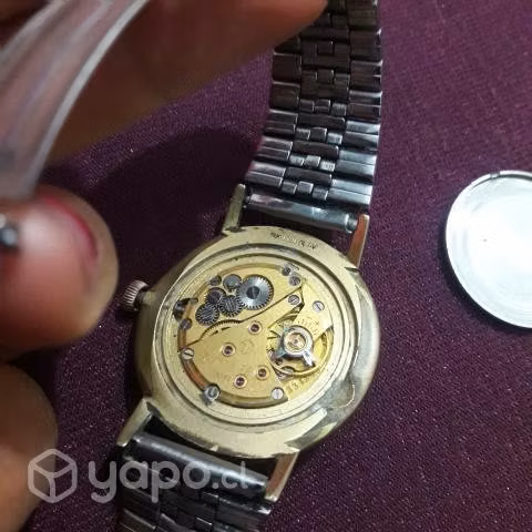 Antiguo reloj para reparar