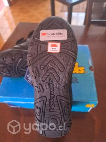 Zapatos escolares