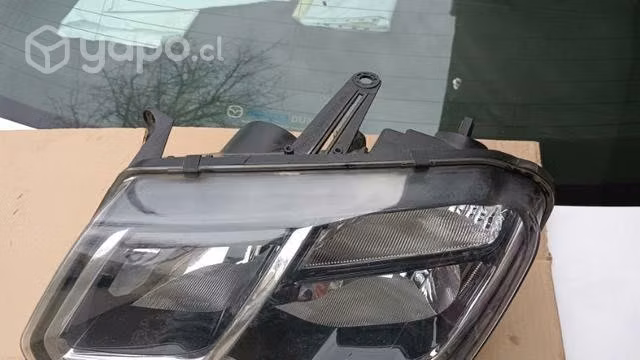 Óptico izquierdo Renault duster 2017-2020