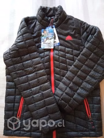 Impecable chaqueta nueva