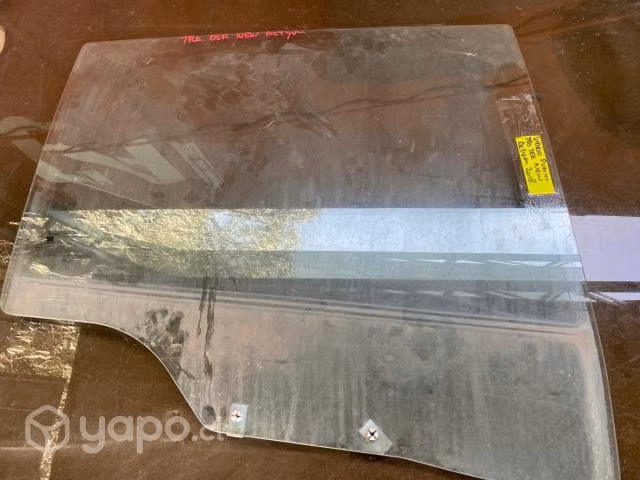 Vidrio original puerta trasera derecha Ssangyong N