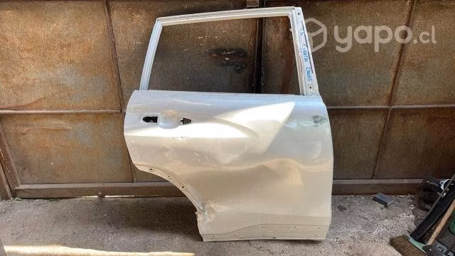 Puerta trasera derecha toyota corolla cross 2022