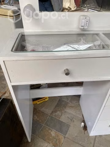 Mueble con iluminación