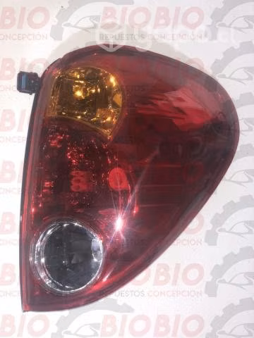 Foco O Farol Trasero Mitsubishi L200 2.5cc. LH/RH